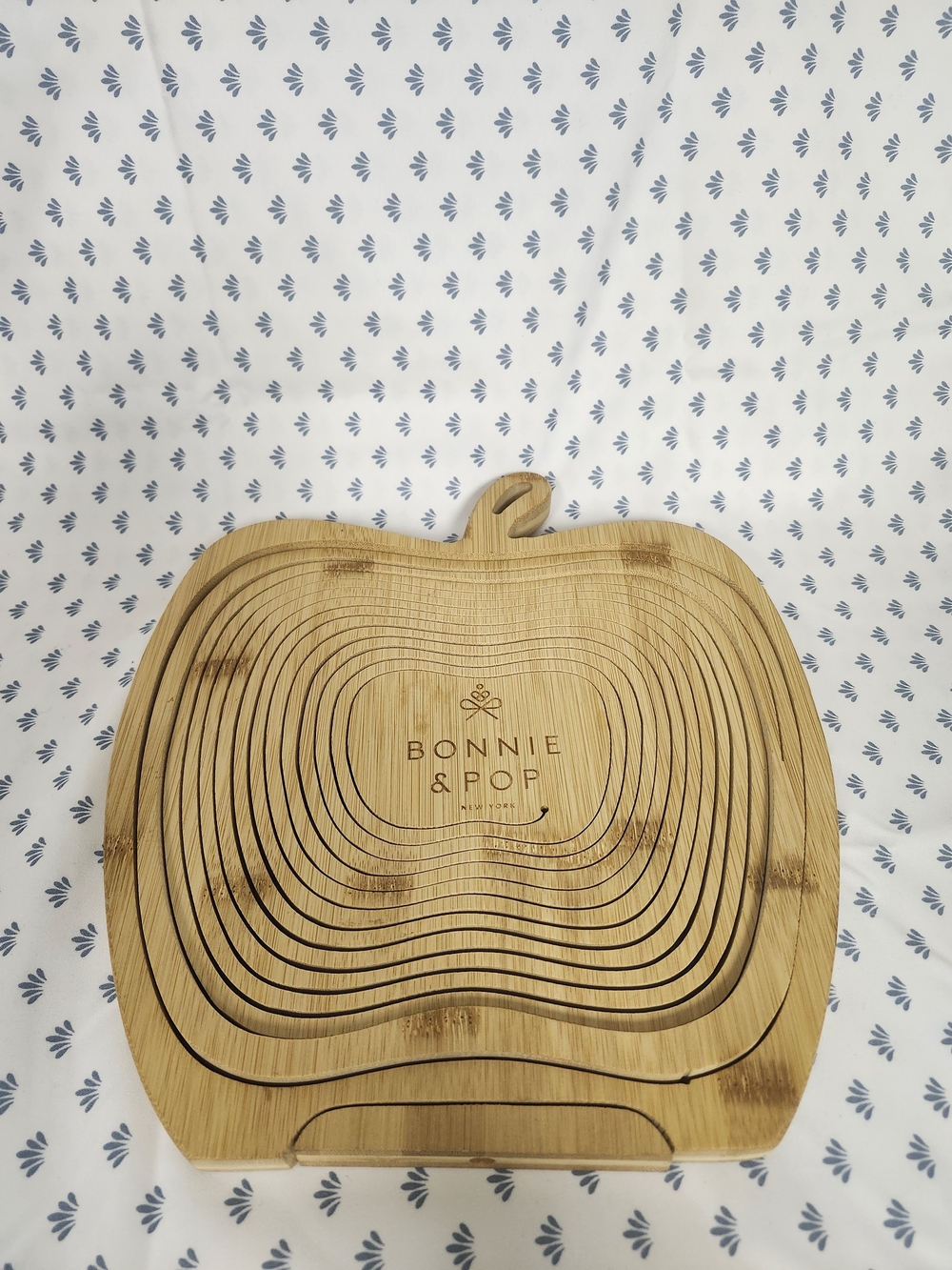 Bamboo Apple-Shaped Cutting Board Set - Natural